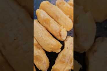 Zucchini & banana muffin #baking #healthy #zucchini #banana #food #shorts #homemade #howto #muffin