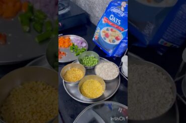 Healthy weight loss Oats Kichidi #shorts #oats #healthyrecipes #weightloss |7 days breakfast recipes