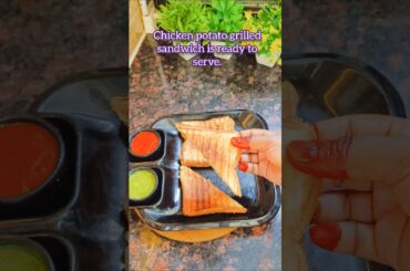 Quick & Tasty Chicken Potato Sandwich | Kids' Lunchbox Idea. #KidsLunchbox  #SandwichRecipe #tiffin