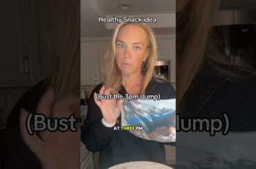 My go to Healthy midnight or afternoon snack! #easysnacks #quicksnackideas #glp1meals  #simplesnack