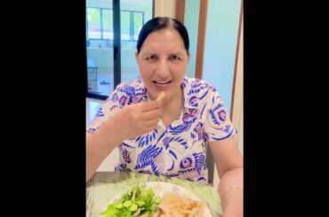 Eat Lunch With Me: Light & Healthy Lunch Options