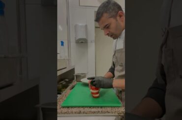 CAPRESE SALAD #eat #tomato #mozzarella #finedining #food #chef #healthy #recipe #vegeta  #healthy