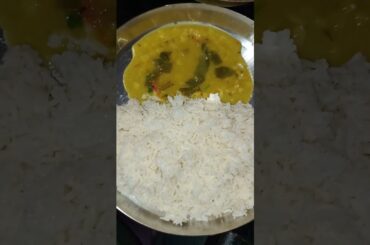 Palak dal #funny #healthy #funny #comedy #ytshorts#lunch#indianrecipes #trending#desikhana#homecook