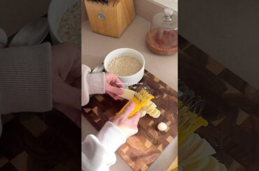 #breakfastbowl #oatmealbreakfast #breakfastideas #healthybreakfast #breakfastclub #healthyfood