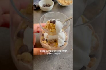 Chocolate peanut butter YOGURT PARFAIT | healthy dessert recipes