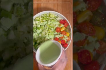 Healthy lunch idea! #shorts #lunchidea #yummysalad #saladrecipe #cookwithme #youtubeshorts #foodie