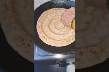 Rajasthani design wali roti bus testi bahut healthy#cookingshorts