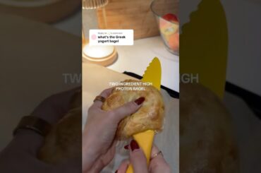 High protein bagel recipe (two ingredient bagels) #cleaneating #proteinrecipe #healthyrecipes