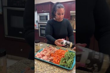 HONEY GARLIC CHICKEN SHEETPAN #recipe #transformation #weightloss #glowup #dinner #weightlossjourney