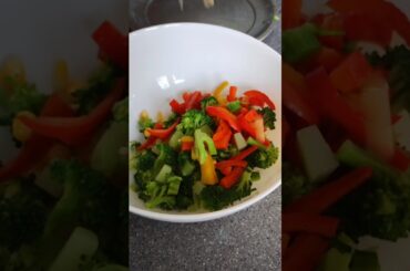 You should try salad for breakfast #food #salad  #versatilewoman #healthy #recipe #saladlove #veg