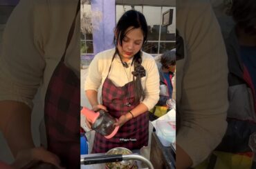 Cute Didi Selling Healthy Sandwich #streetfood #sandwich #foodshorts #bread