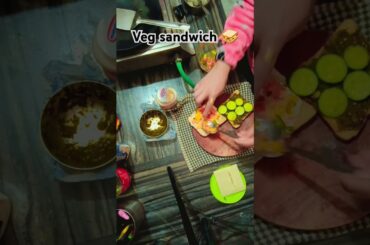 Veg sandwich with tea#food #vegsandwich #gocheese #easyfoodtomakeathome