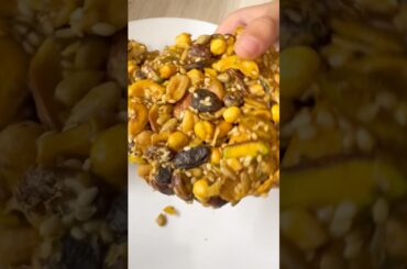 Dry fruit chikki recipe || Energy booster no sugar healthy snack  recipe by CFD #shorts  #fyp