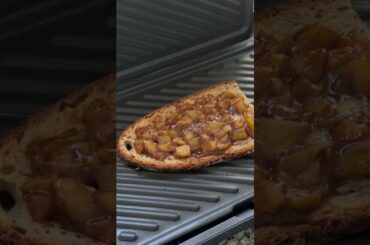 Apple Pocket with Healthy Whole Grain Bread. #food #healthyfood #recipe #rezepte #rezept #delicious