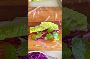 The Colorful, Crunchy Rolls That Keep You Cool