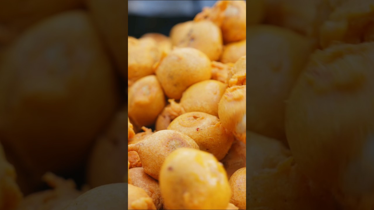 EGG BONDA |MUTTAI BONDA |Road SideEvening Snacks Recipe |Bajji Street Food #shortvideo EGG BONDA |MUTTAI BONDA |Road SideEvening Snacks Recipe |Bajji Street Food #shortvideo
