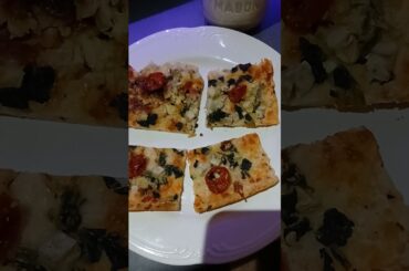 Flatbread pizza & chopped salad #healthy #easy #quickmeal #dinner #yummy #foodshorts #shorts #tasty