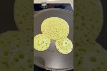 Healthy moong Dosa #trendingshorts #greenfoods #dosa #healthydosa #shortsyoutube #remix #ytshort