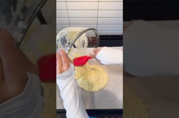 Made my most viral cottage cheese pizza recipe #highprotein #cottagecheese #healthyrecipes