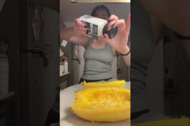 The best #spaghettisquash recipe ever!! #nycfoodies #nyc #healthy #healthydinner #dinnerrecipe