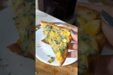 Spinach corn toast #breakfast #healthyrecipes @kraviings