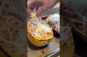 Try this spaghetti squash bolognese for your next #healthydinner idea! #healthy #easyrecipe #food