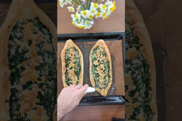 Authentic Istanbul-Style Spinach Pide Recipe | Easy & Delicious Turkish Flatbread!