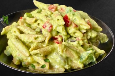 Veg Creamy Pasta in Broccoli Sauce | Easy Broccoli Pasta #asmr #broccoli #pastarecipe #ektaskitchen