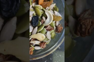 The best healthy breakfast soked sunflower seeds and pumpkin seeds mixed dry fruits