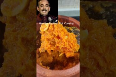Acharya Manish Ji's Healthy Gajar ka Halwa Recipe In Earthen Pot/Mitti Ka Bartan #shorts