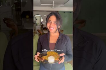 Healthy breakfast that’s loaded with veggies #thalipeeth #recipe #breakfast #bunsanddosas