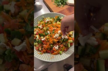 Easy and quick salad recipe | Healthy & delicious #easyrecipe #salad #shorts #healthysaladrecipes