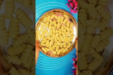 Gehu ke Atte ke Pasta #food #recipe #ytshorts #cookingwithmahi25 #trending#wheatpasta #viralplzz #yt