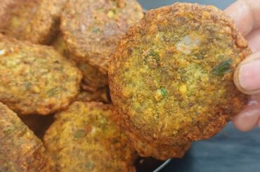 Green Gram vada Recipe | Healthy Snacks | Pesara Garelu | Evening Snacks Recipe | Moong Dal Recipe