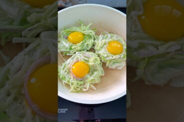 Cabbage omelette #healthy #breakfast #shorts #ytshorts