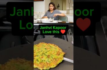 Janhvi Kapoor Favourite Food #shorts #moongdalchilla #healthybreakfast #janhvikapoor