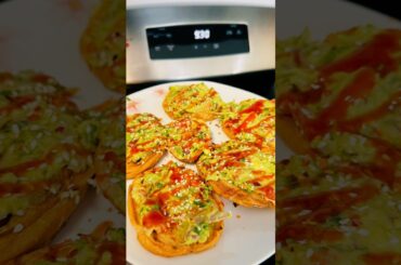 Avocado Toast and Half fry egss. #food #love #avocado #healthy #egg #youtubeshorts