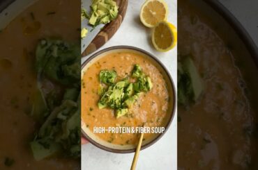 FILLING SOUP LOW-CALORIE @cookingforpeanuts high-protein Bean Veggie Soup. Leaves you satisfied!