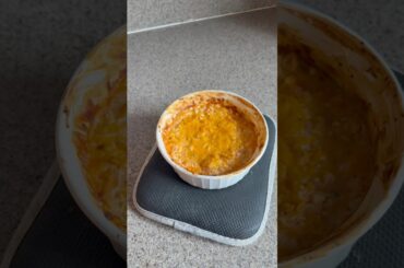 High protein buffalo chicken dip! #easyrecipe #highprotein #lunchideas #dinnerideas #healthysnacks