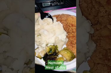 Namaste #lunchideas #dinnerideas #healthy #food #goodmorningallmybeautifulfriends #brusselsprouts