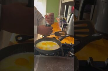 What I ate for breakfast to lose fat and build muscle!