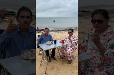 Sea Beach ka Healthy Breakfast #breakfast #cooking #seabeach #camping #shorts #trendinshorts #nature