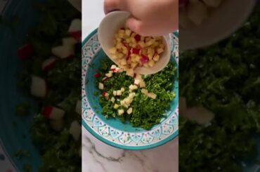 I won’t eat Kale Salad any other way! The BEST #KaleSalad