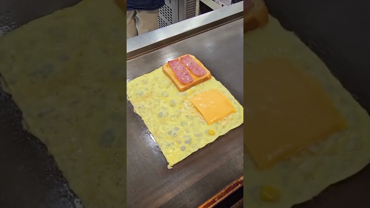 Bread Omelet Sandwich | Egg Omlete Sandwich Recipe #asmr #shorts Bread Omelet Sandwich | Egg Omlete Sandwich Recipe #asmr #shorts