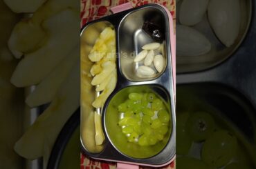 Simple healthy snacks box ideas for kg kids 3 to4years #lunchboxrecipe #snacksboxideas #toddlerfood
