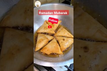 Chicken Samosa Recipe #food #snacks #healthysnacks #youtubeshorts #trending