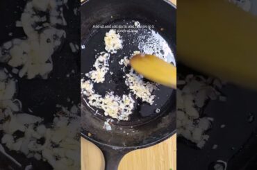 Healthy Cabbage & Carrot Salad with Tadka | Quick & Easy Recipe | No Mayo!  #HealthySalad