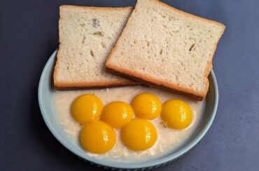 Just add the eggs to the bread and the result will be delicious! New recipe! Egg Snacks Recipes