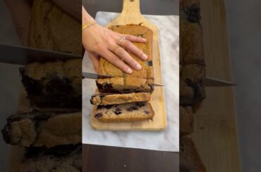 Banana blueberry bread #subscribe #trendingshorts #irfanakitchendiary #trending #viralshort #food