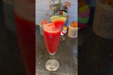 Watermelon Juice without sugar and water #food #reels #shots #video #healthy #asmr #satisfying